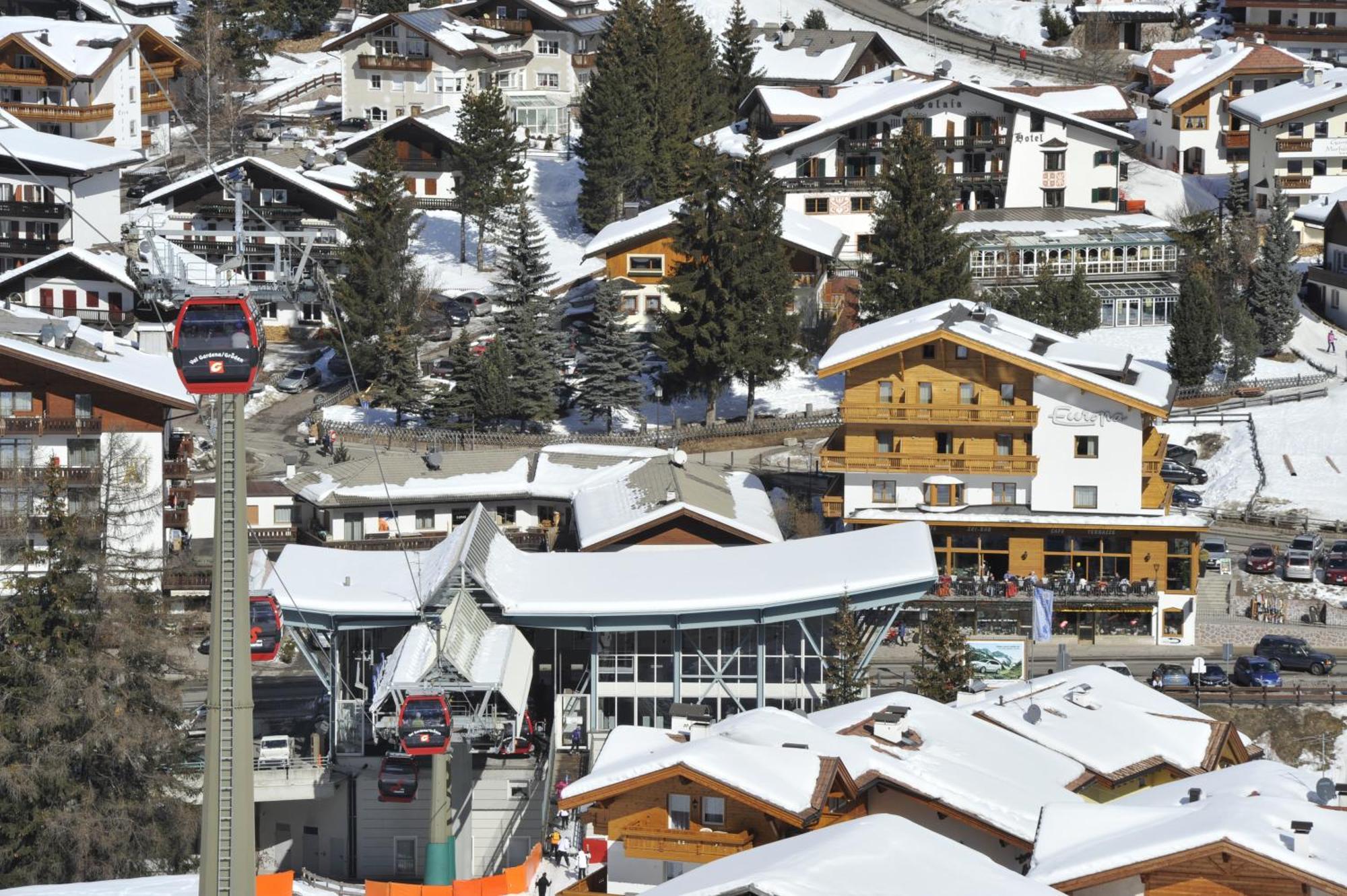סלבה די ואל גרדנה Hotel Europa Dolomites מראה חיצוני תמונה